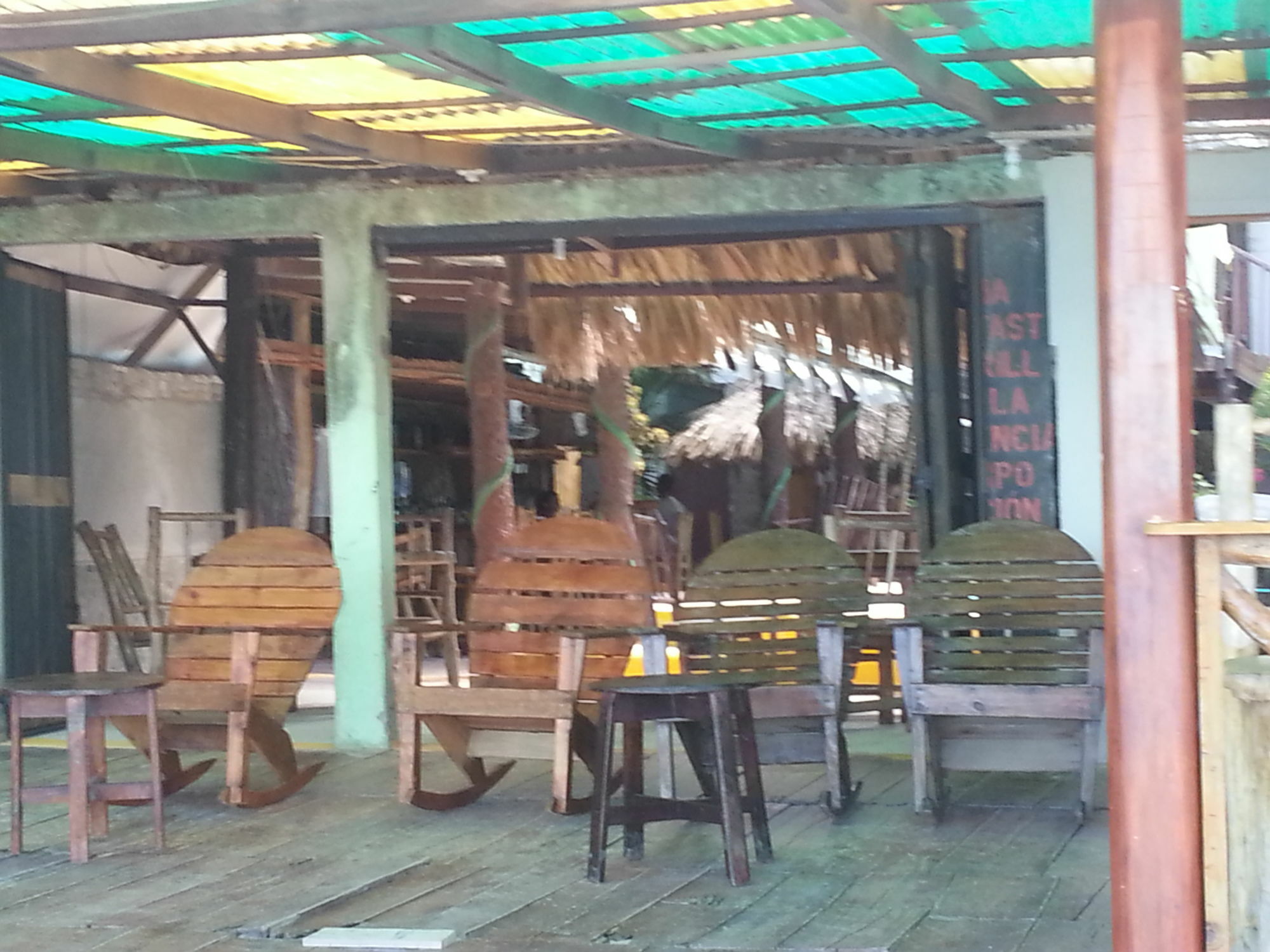 La Delphina Bed And Breakfast Bar And Grill La Ceiba Ngoại thất bức ảnh